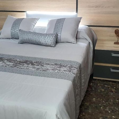 Apartamento Turistico Guadiana Loft Experience Dalia Badajoz Eksteriør bilde